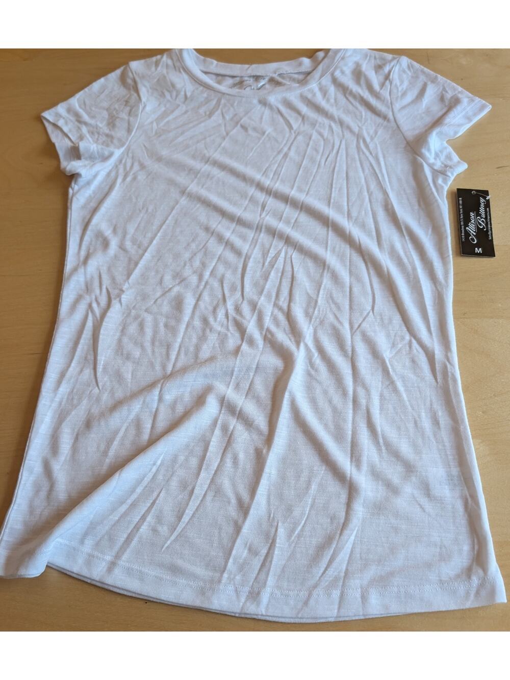 🏖️NWT Women's Medium Allison Brittney Tee